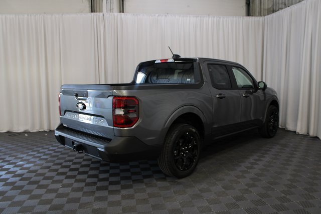 New 2025 Ford Maverick Lariat w/ Black Appearance Package image 25