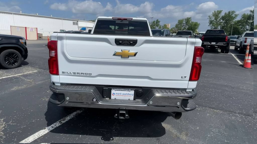 New 2026 Chevrolet Silverado 3500 LT w/ All Star Edition AWD/4WD image 9
