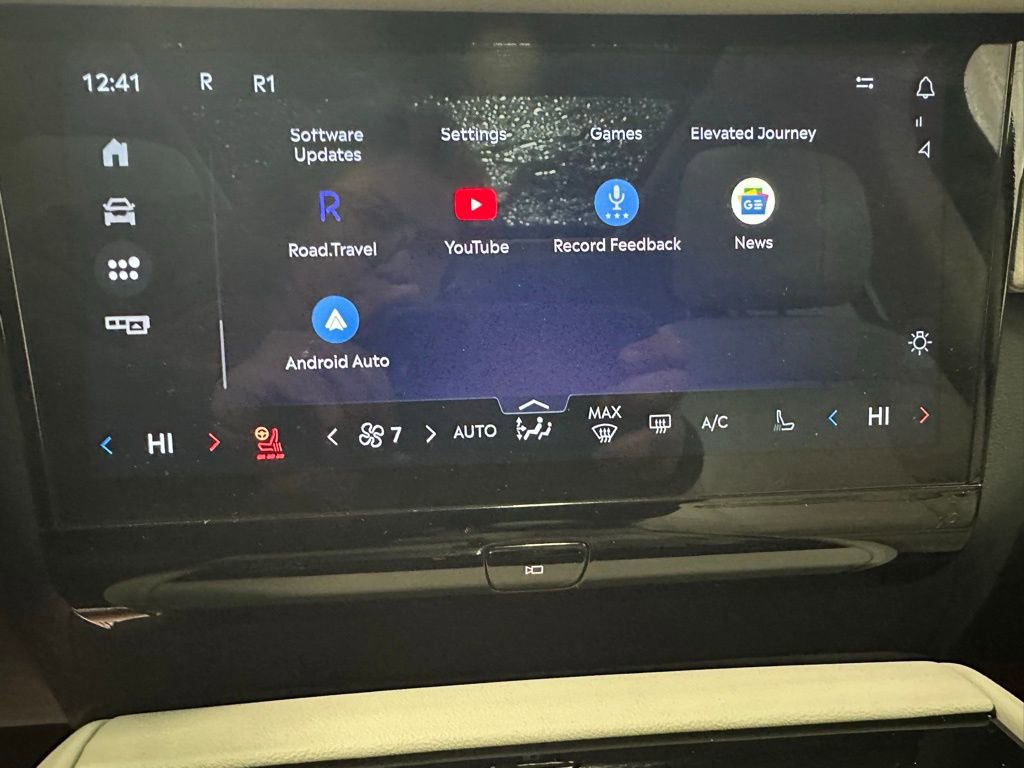 Used 2025 Lincoln Navigator L Reserve image 33