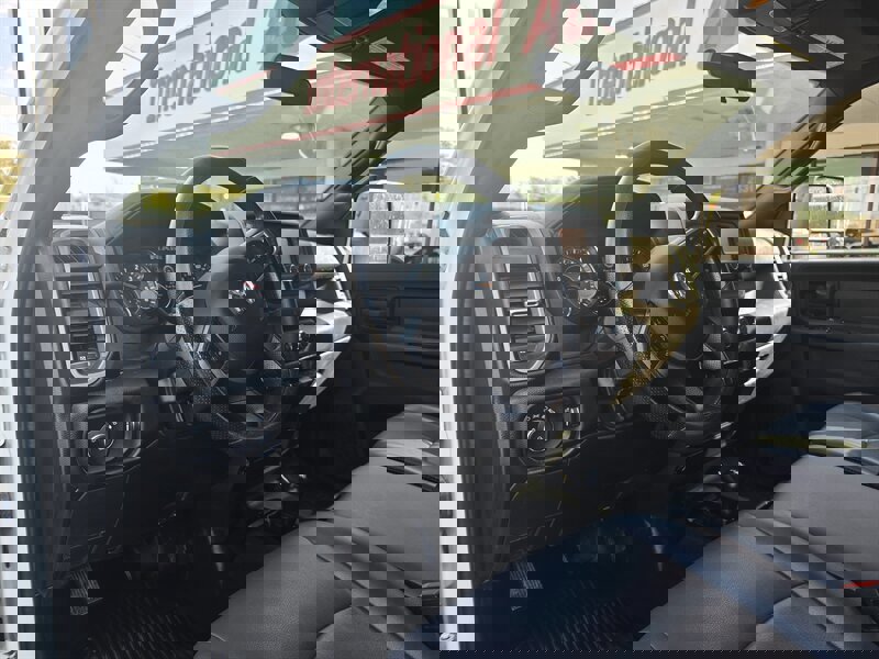 Used 2023 RAM 2500 Tradesman w/ Chrome Appearance Group image 7