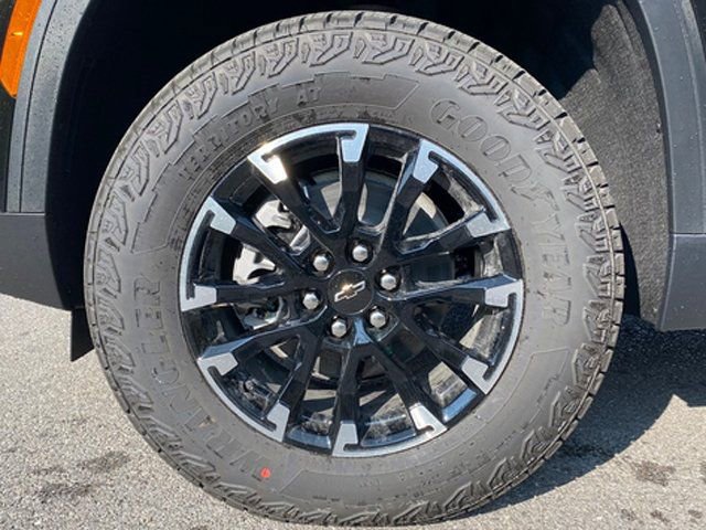 New 2026 Chevrolet Traverse Z71 w/ Driver Confidence Package image 23