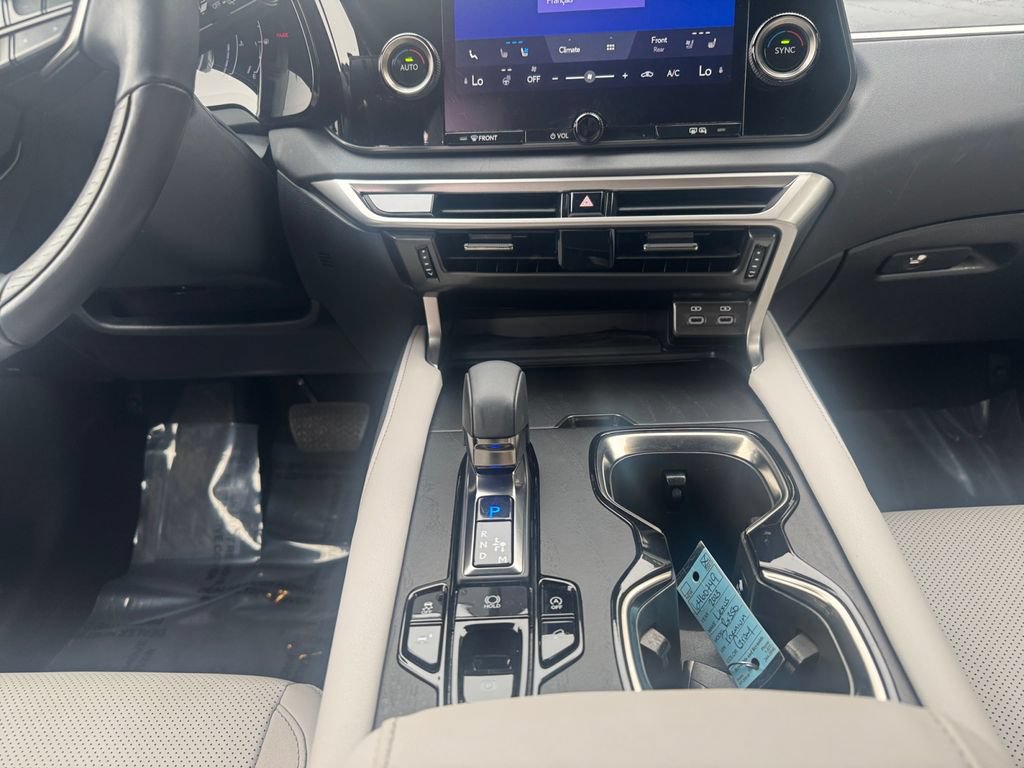 Used 2023 Lexus RX 350 Premium w/ Cold Area Package AWD/4WD image 11