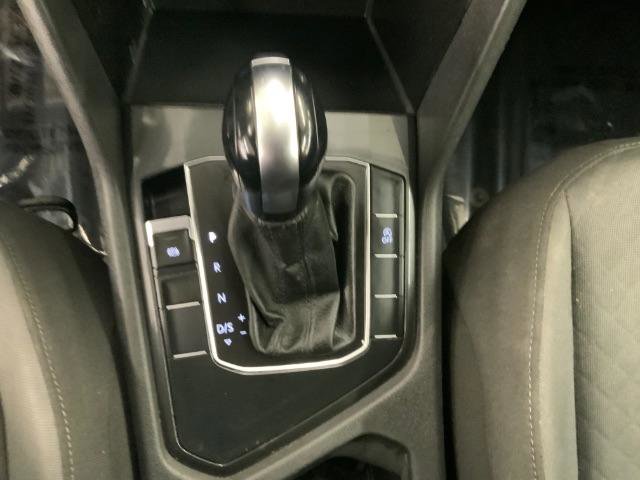 Used 2019 Volkswagen Tiguan S image 16