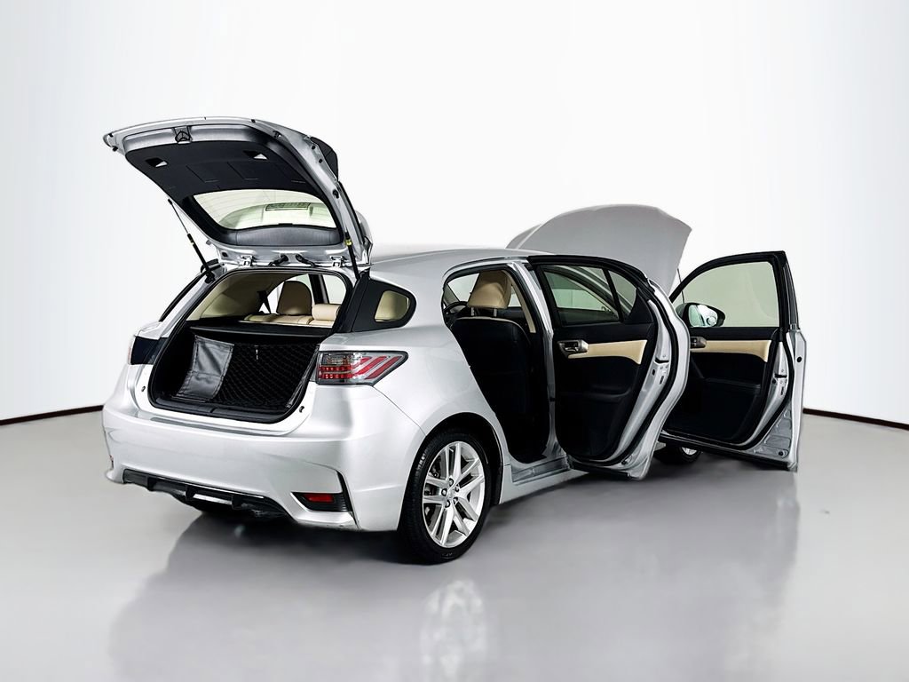 Used 2016 Lexus CT 200h w/ Seat Comfort Package FWD image 25