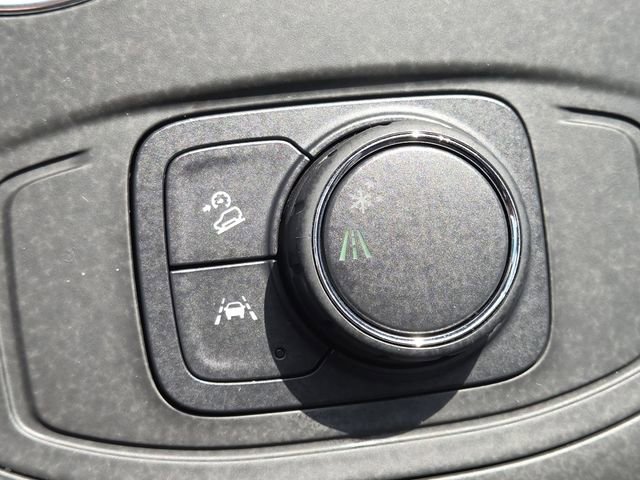 Used 2023 GMC Terrain SLE image 7