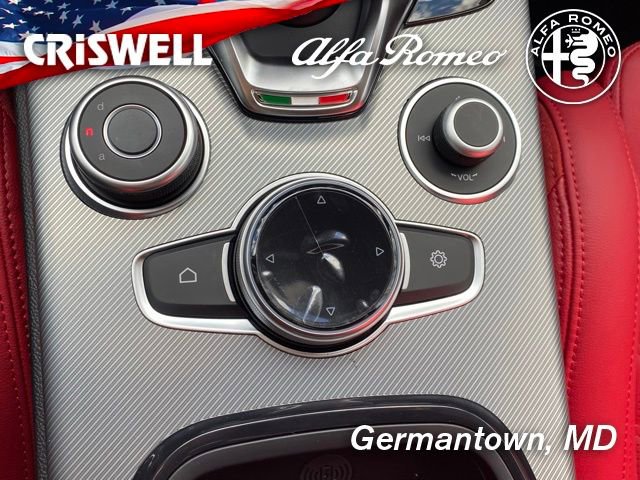 New 2025 Alfa Romeo Stelvio Sprint image 34