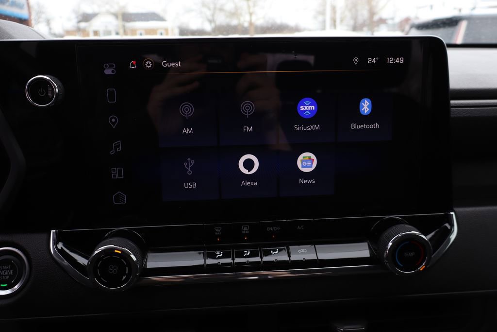 Used 2024 Chevrolet Colorado Trail Boss w/ Technology Package image 24