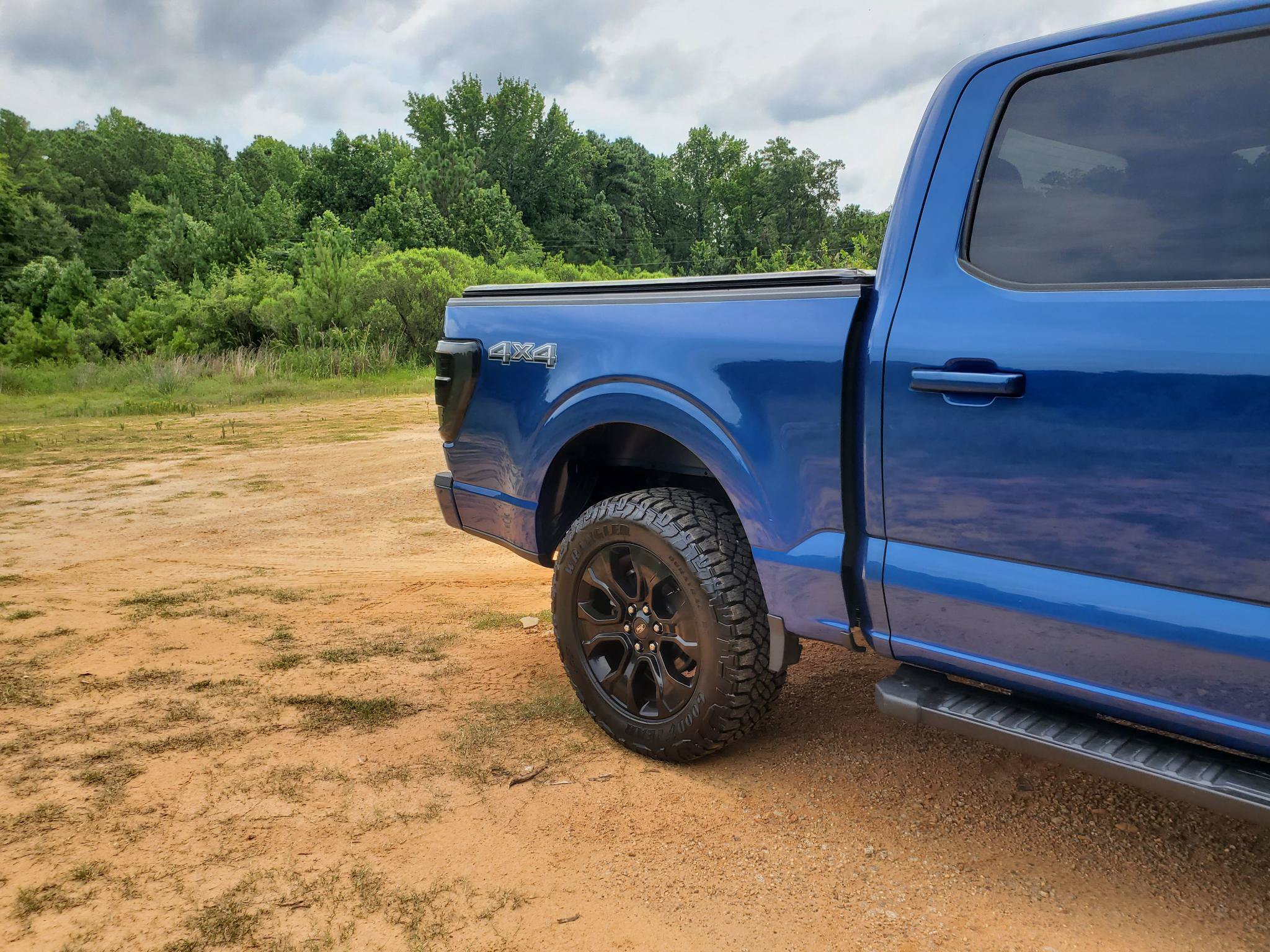 Used 2022 Ford F150 XLT w/ Equipment Group 302A High AWD/4WD image 16