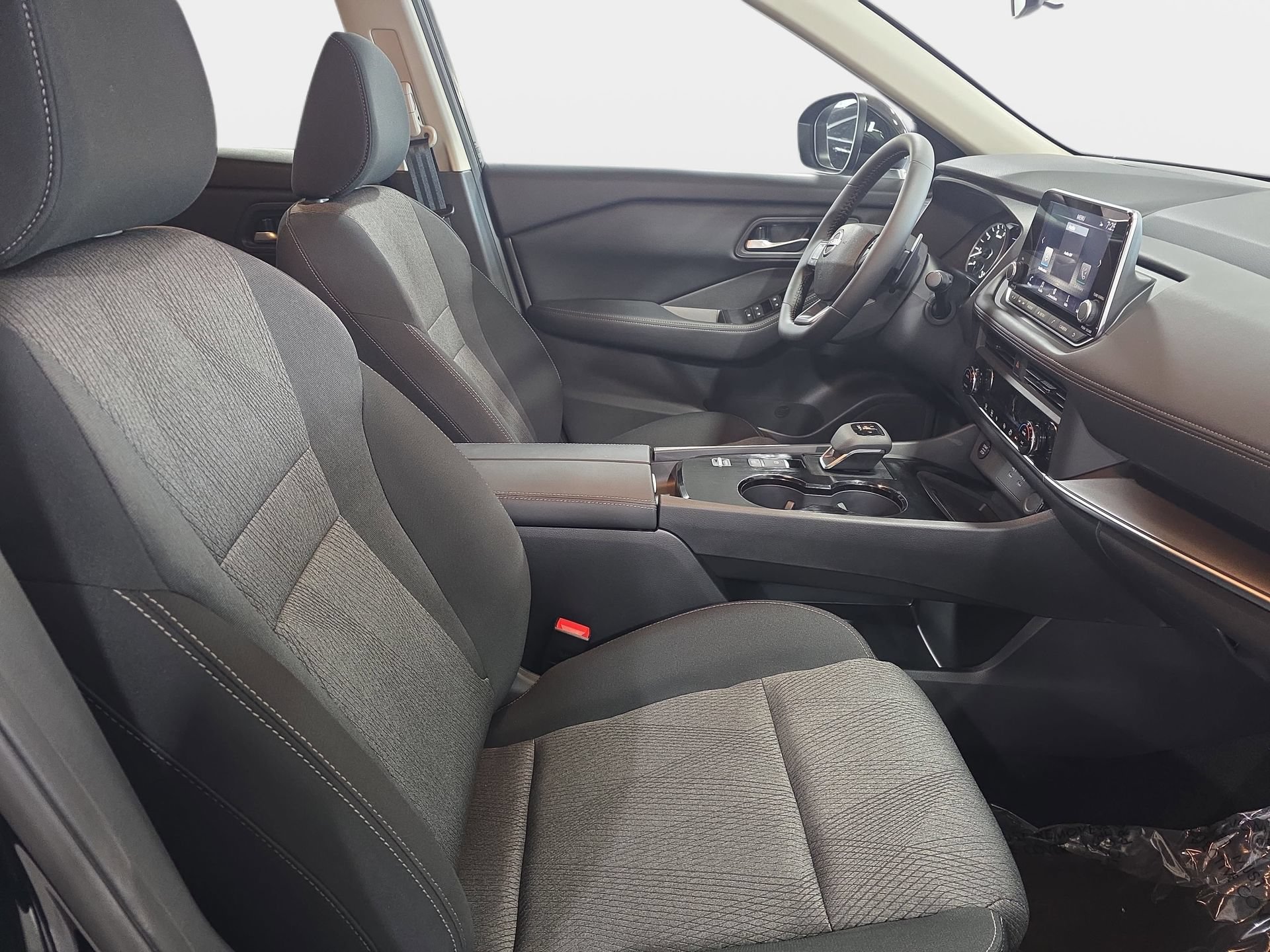 New 2026 Nissan Rogue SV FWD image 10