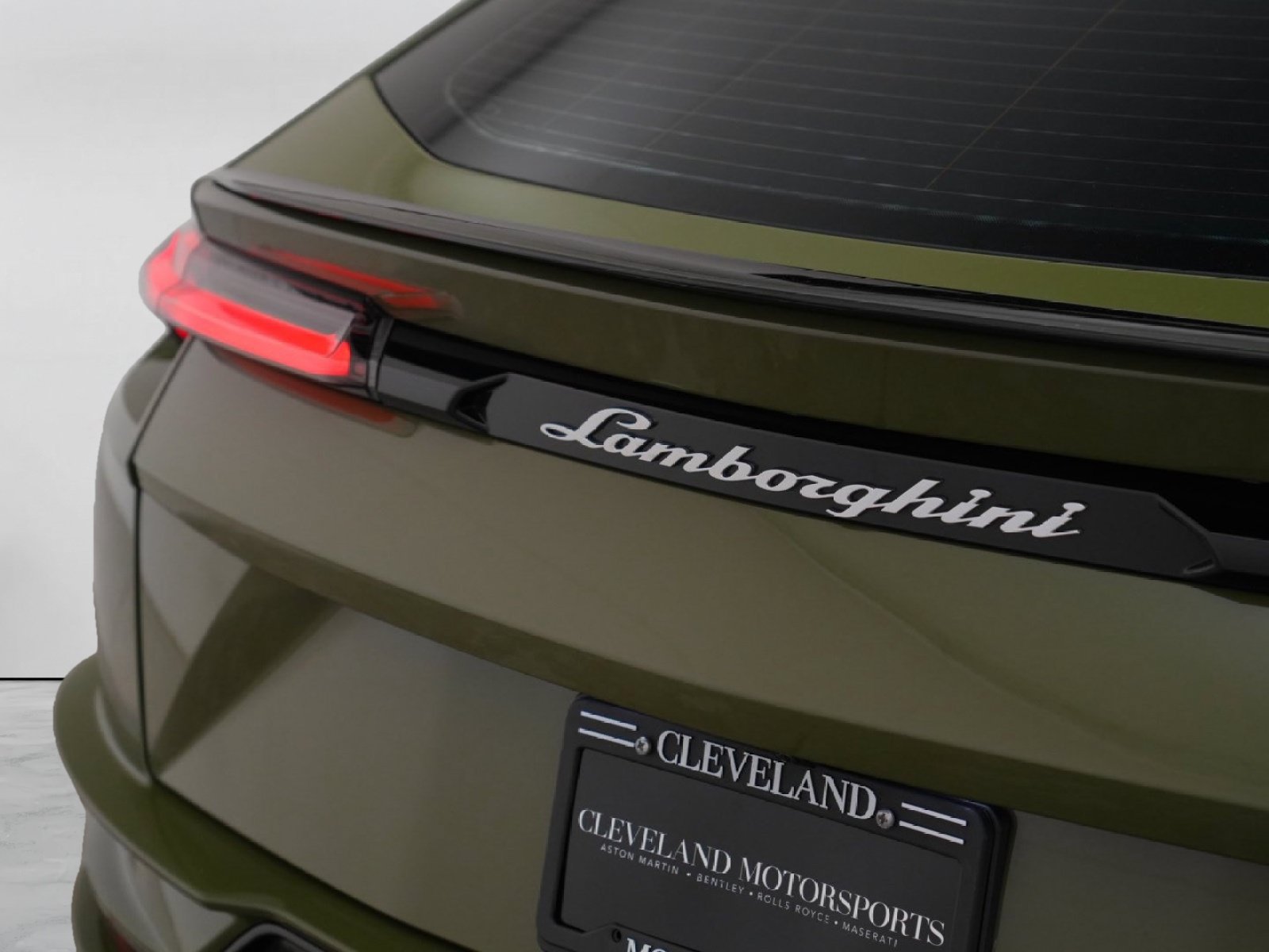 Used 2024 Lamborghini Urus S AWD/4WD image 49