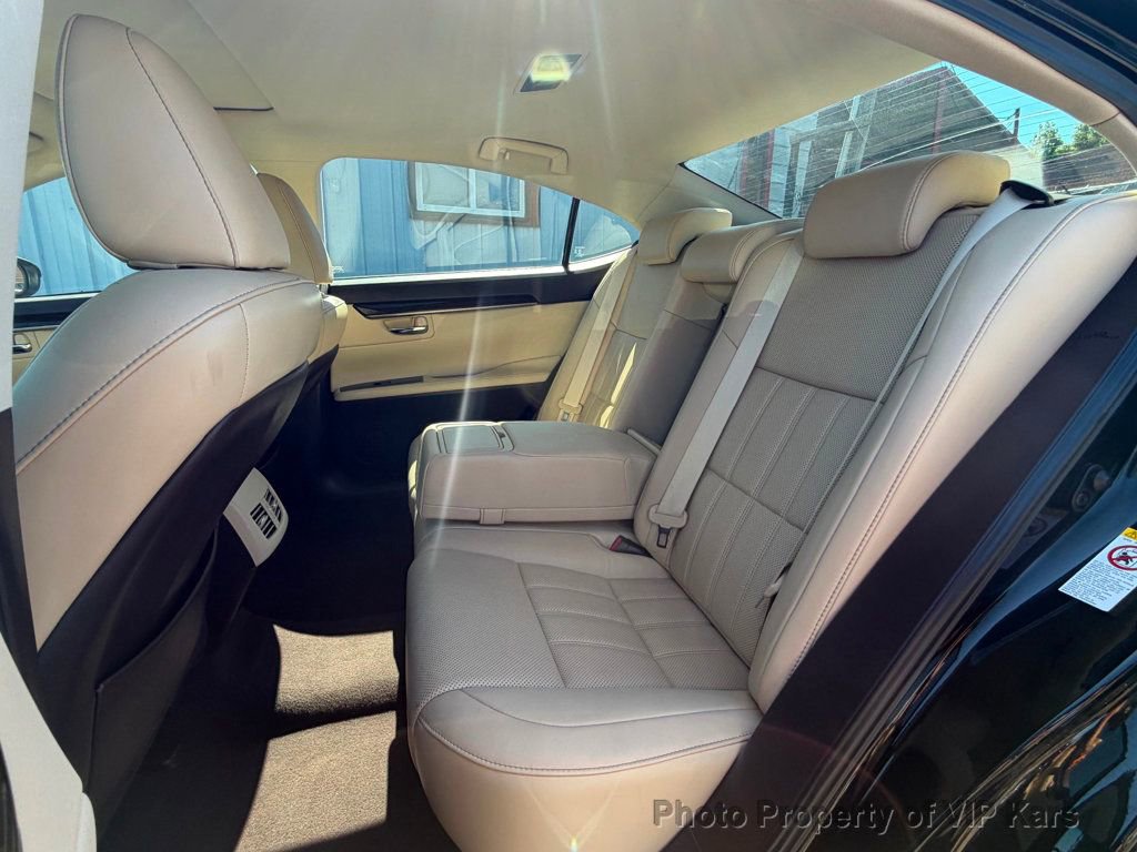 Used 2016 Lexus ES 350 FWD image 13
