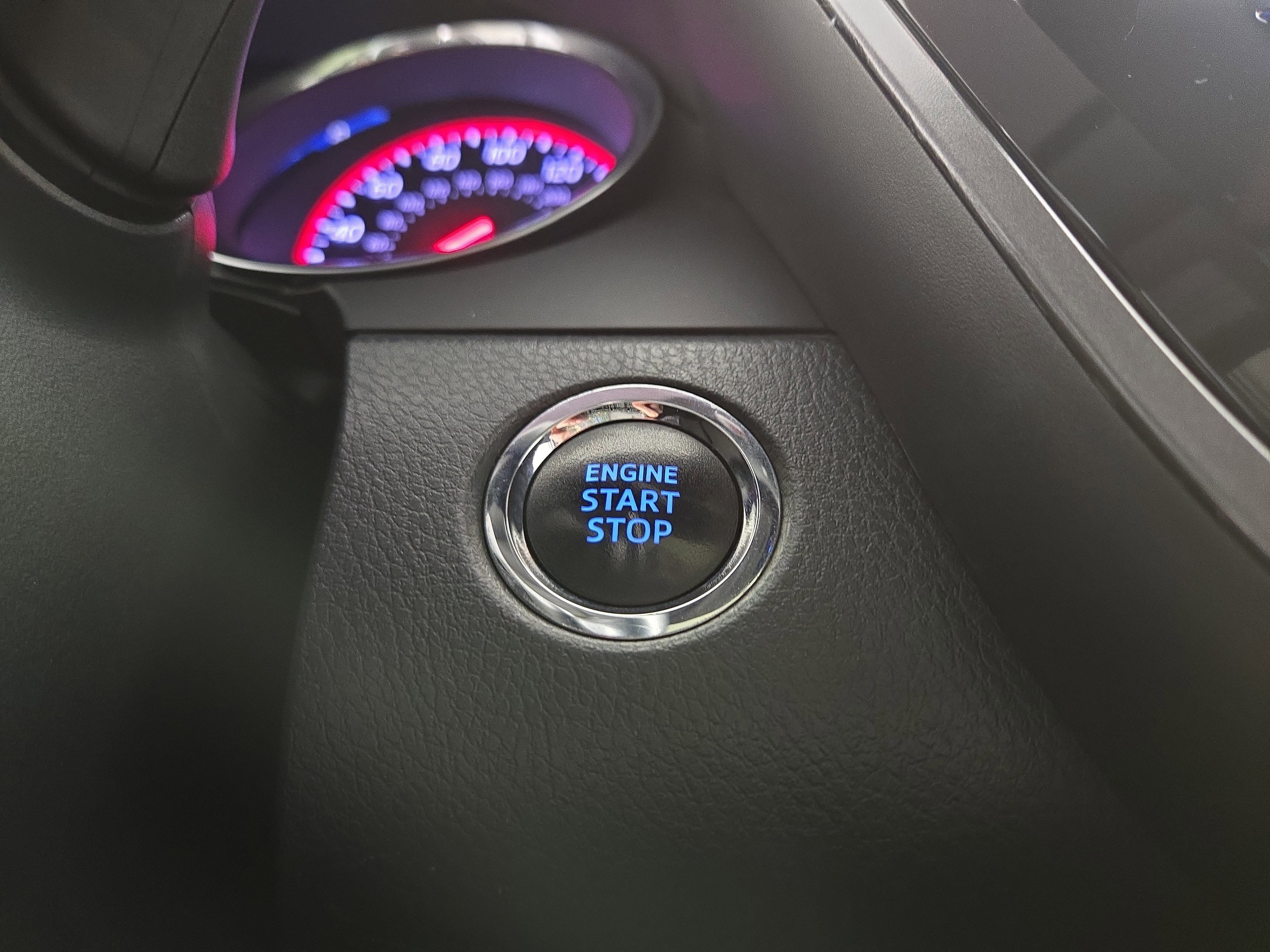 Used 2020 Toyota Camry XSE w/ Blackout Package image 25