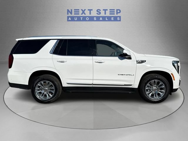 Used 2025 GMC Yukon Denali AWD/4WD image 9