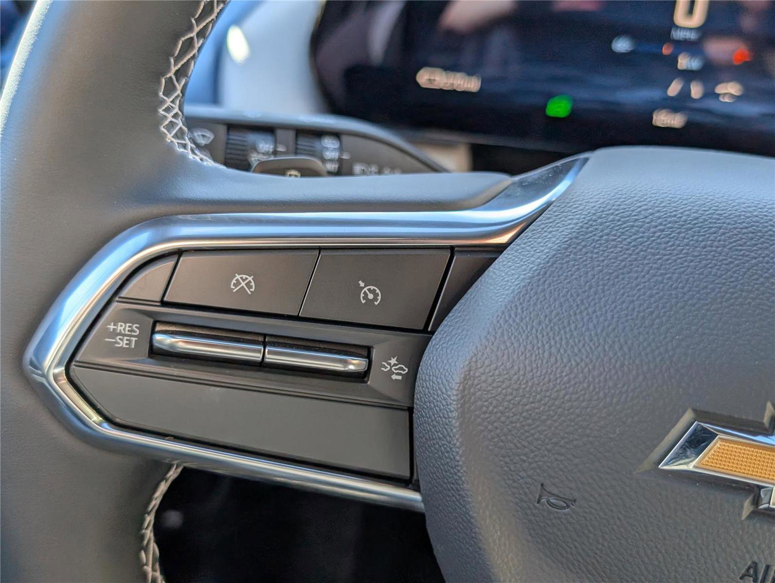 New 2026 Chevrolet Equinox EV LT w/ LPO, All-Weather Mat Package image 21