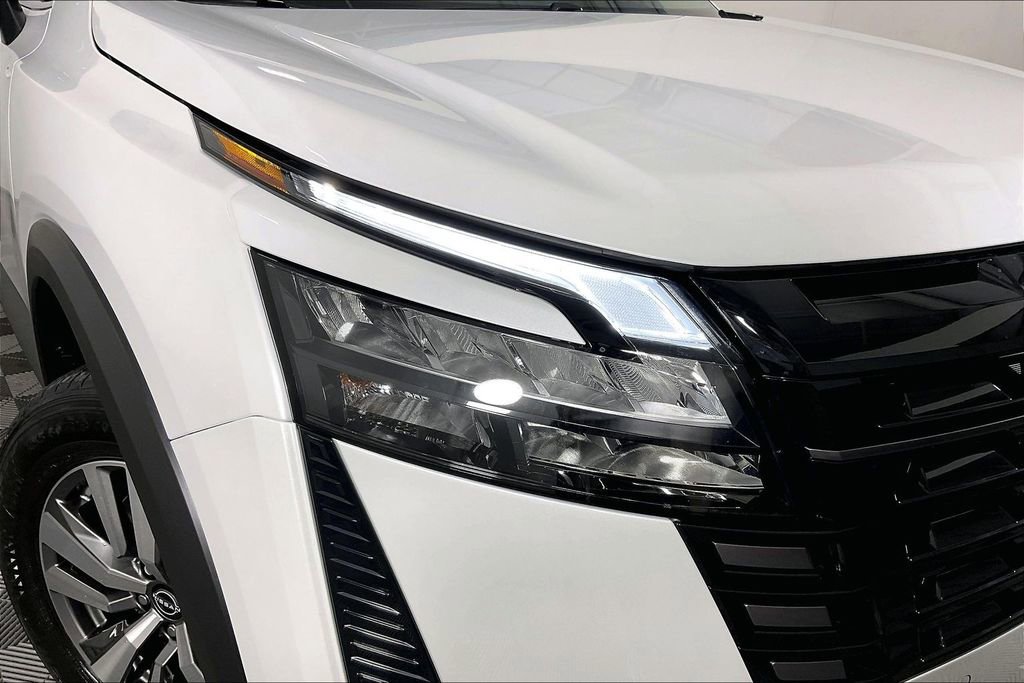 New 2026 Nissan Pathfinder SL image 35