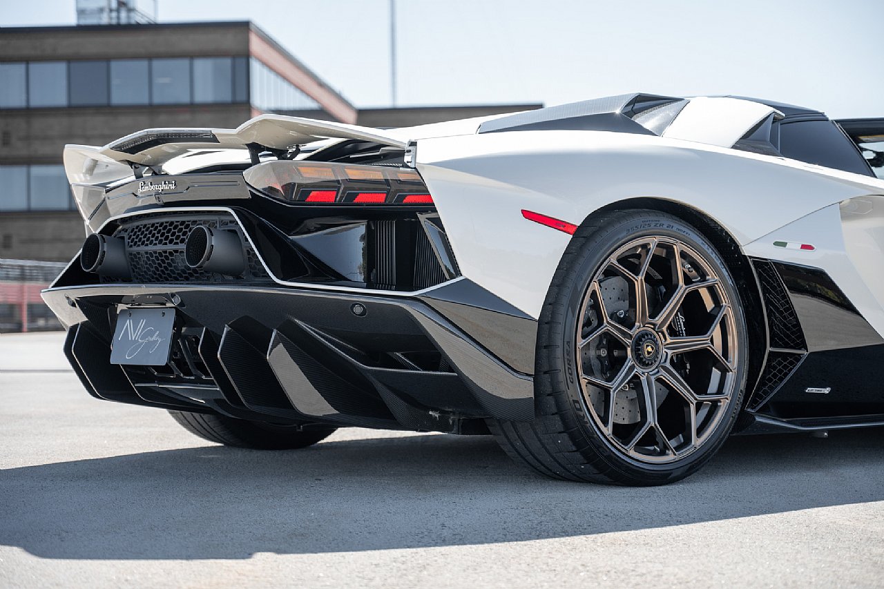 Used 2022 Lamborghini Aventador LP 780-4 Ultimae AWD/4WD image 21