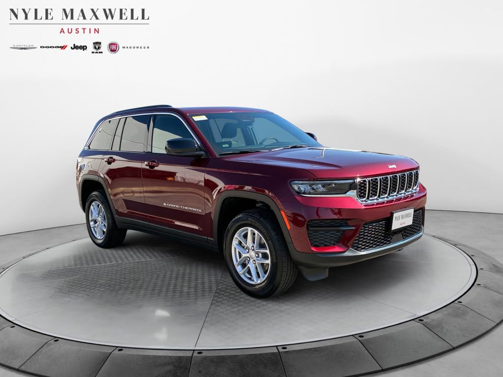 New 2026 Jeep Grand Cherokee Laredo RWD image 2
