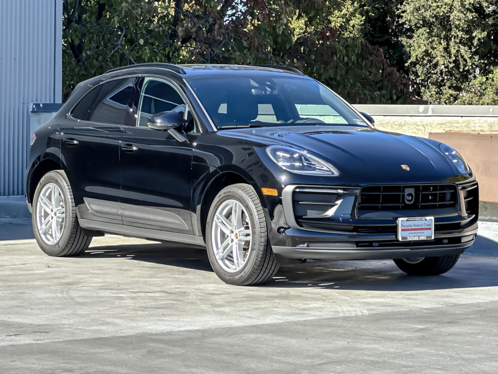 Used 2025 Porsche Macan image 10
