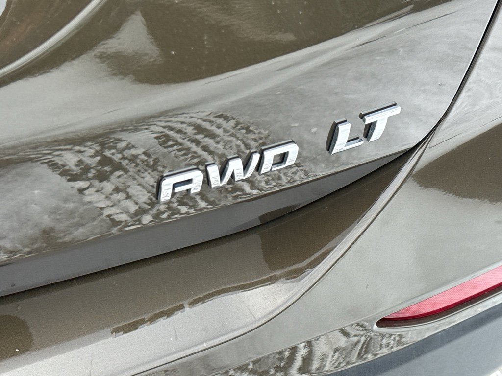 Used 2024 Chevrolet Equinox LT w/ LPO, Floor Liner Package image 8