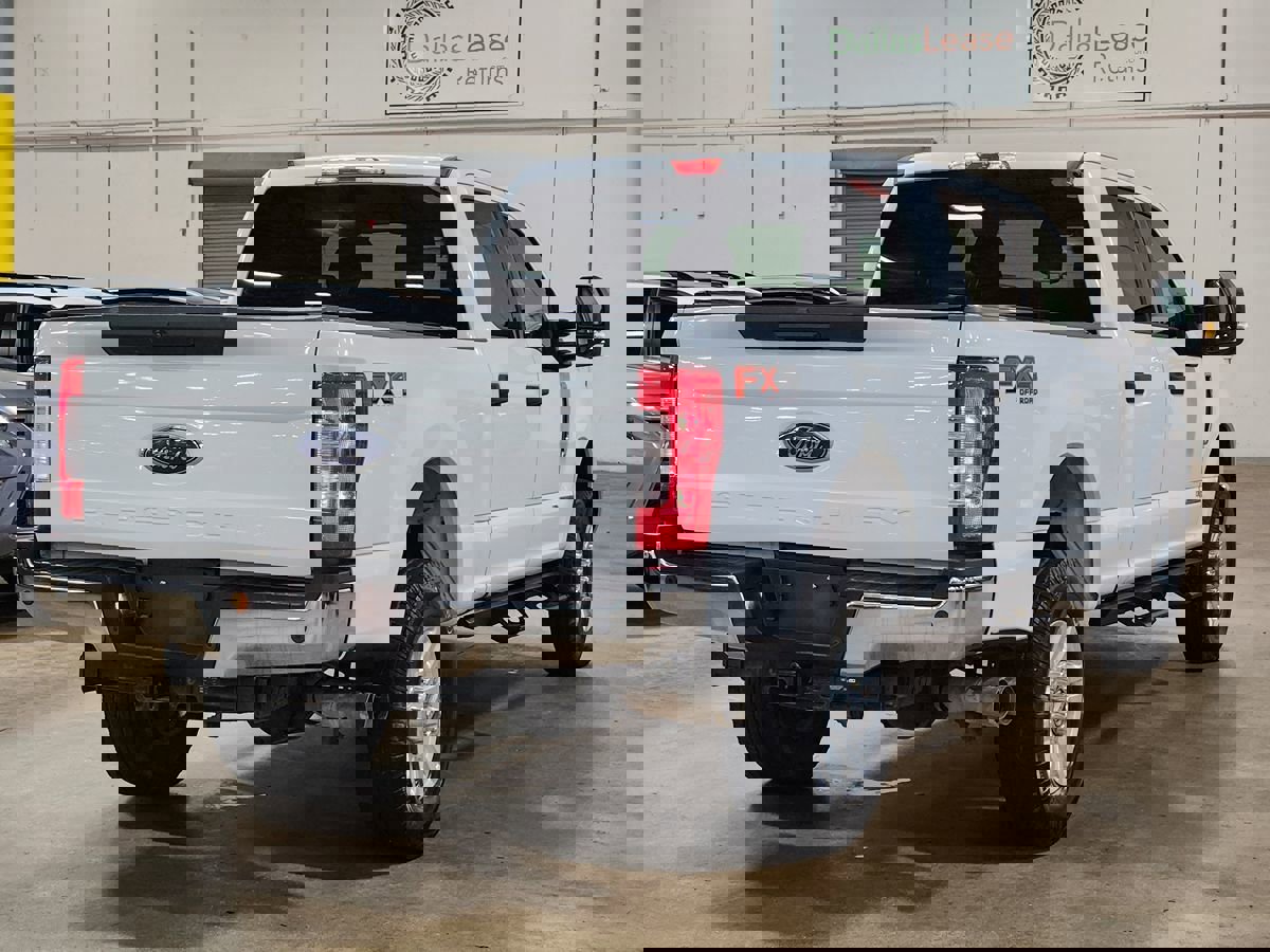 Used 2018 Ford F250 XLT w/ XLT Value Package image 8