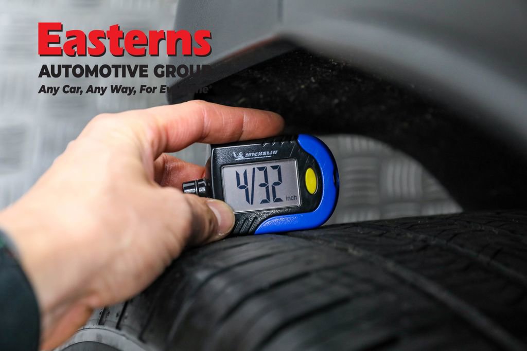 Used 2023 Mercedes-Benz GLC 300 4MATIC Coupe image 32