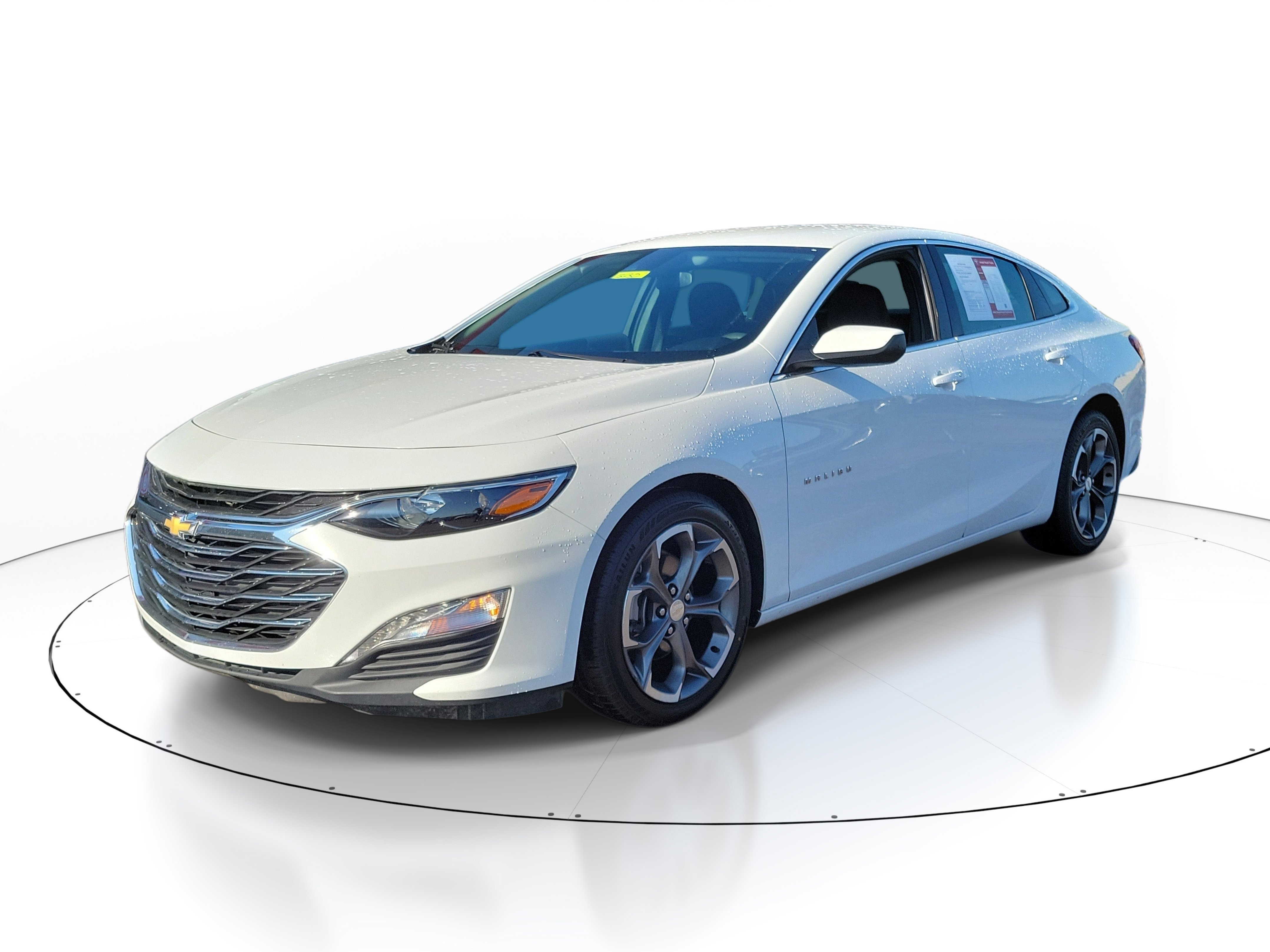 Used 2024 Chevrolet Malibu LT FWD image 2