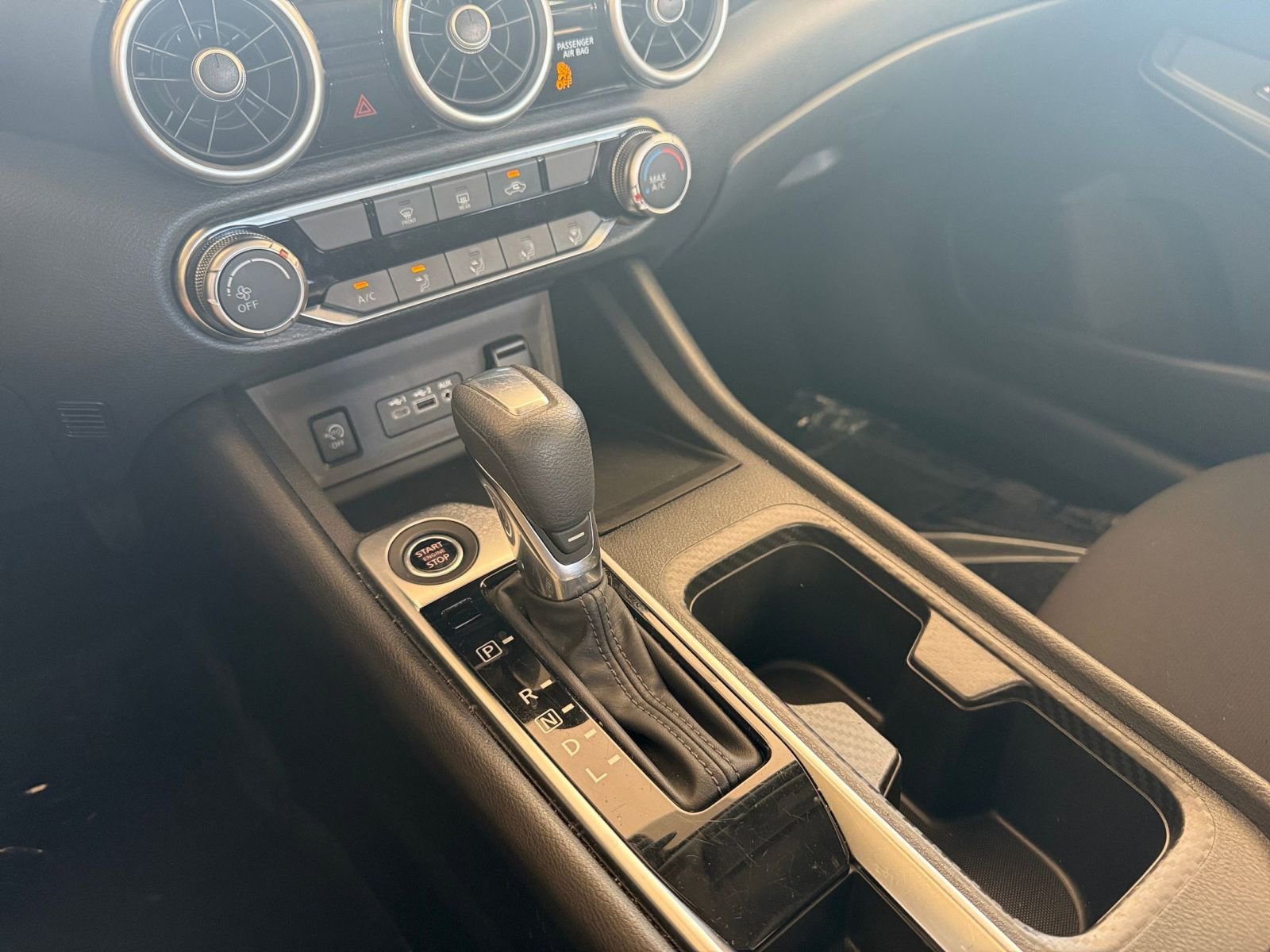 Used 2024 Nissan Sentra SV image 35