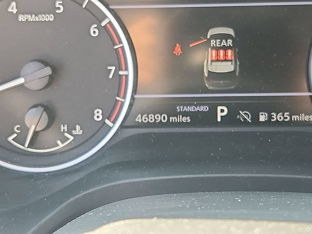 Used 2025 Nissan Rogue SV FWD image 19