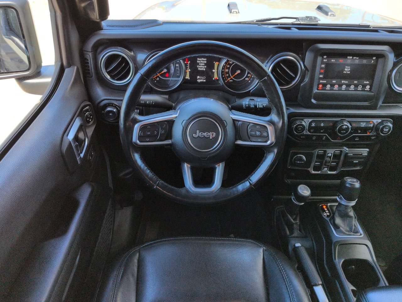 Used 2021 Jeep Wrangler Unlimited Sahara AWD/4WD image 16
