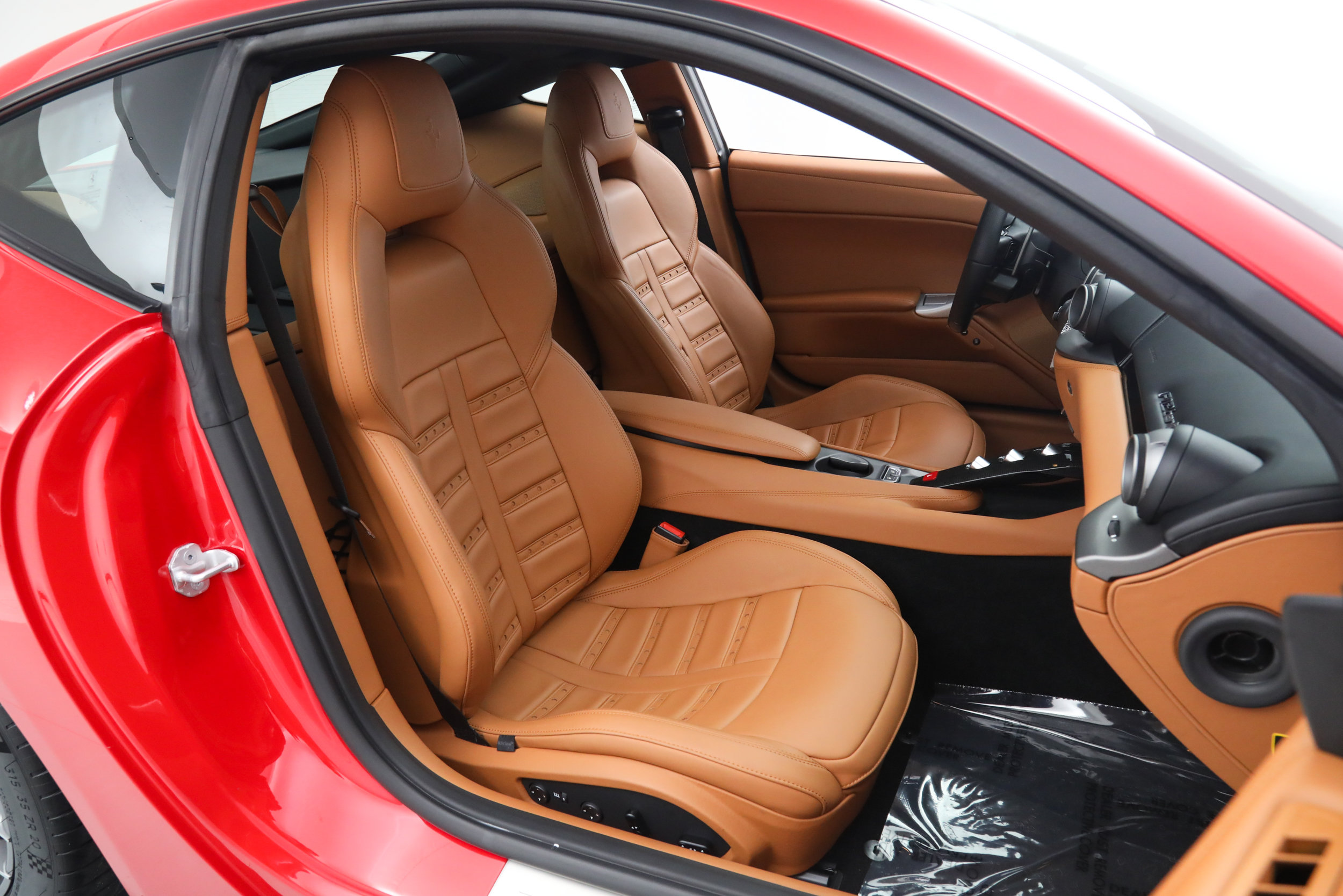 Certified 2014 Ferrari F12 Berlinetta RWD image 21