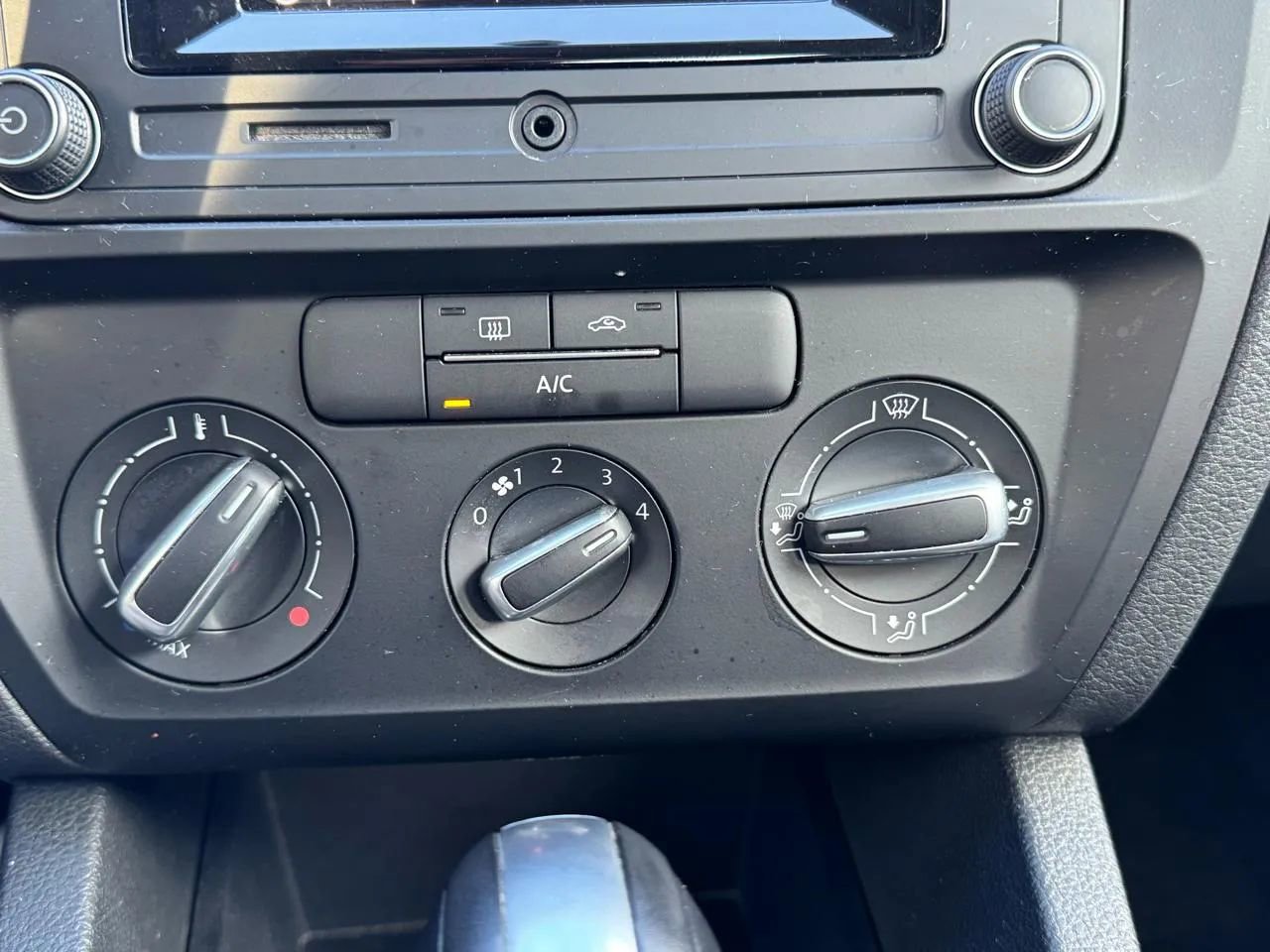 Used 2018 Volkswagen Jetta S image 23