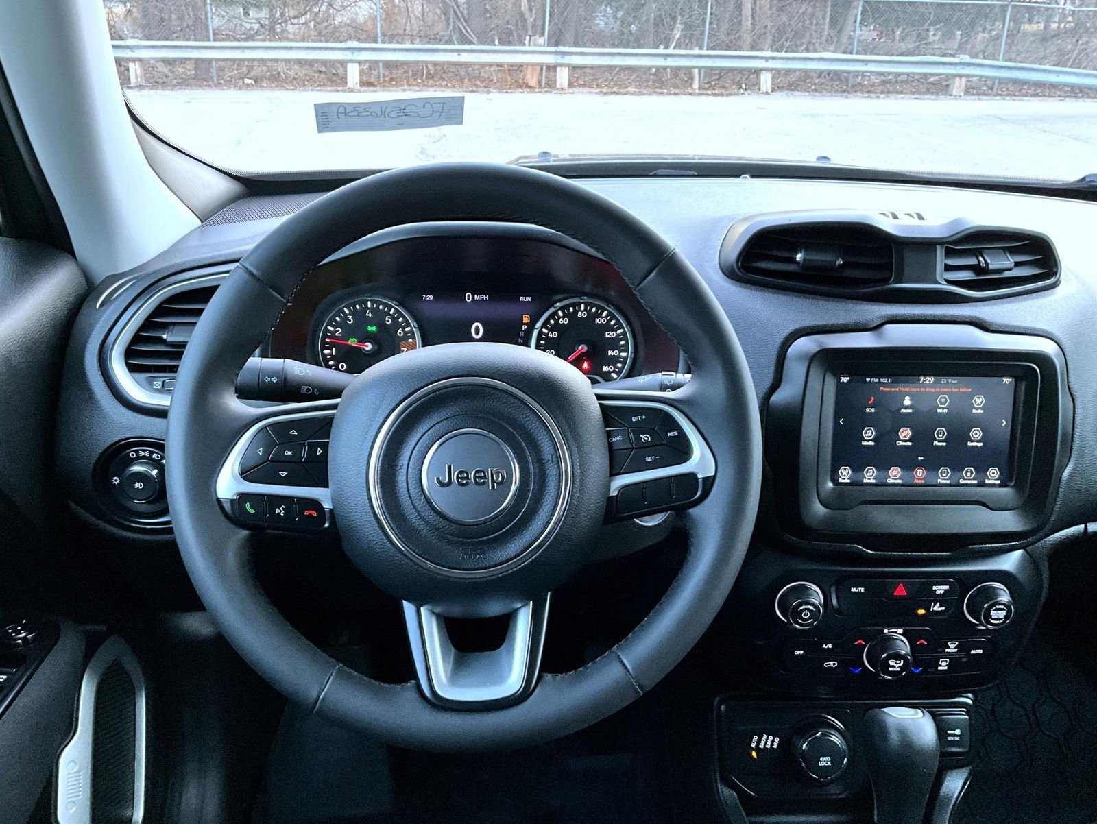 Used 2021 Jeep Renegade Latitude image 13