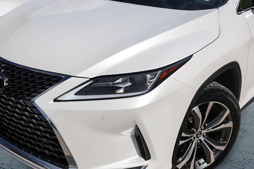 Used 2021 Lexus RX 350L FWD w/ Premium Package image 3