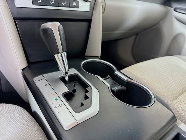 Used 2014 Toyota Camry L image 24