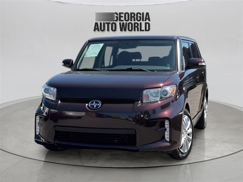 Used 2014 Scion xB FWD image 1
