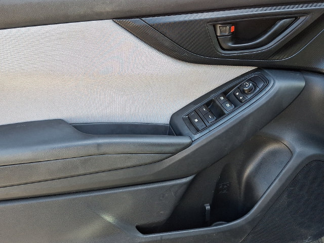 Used 2018 Subaru Crosstrek 2.0i Premium AWD/4WD image 13