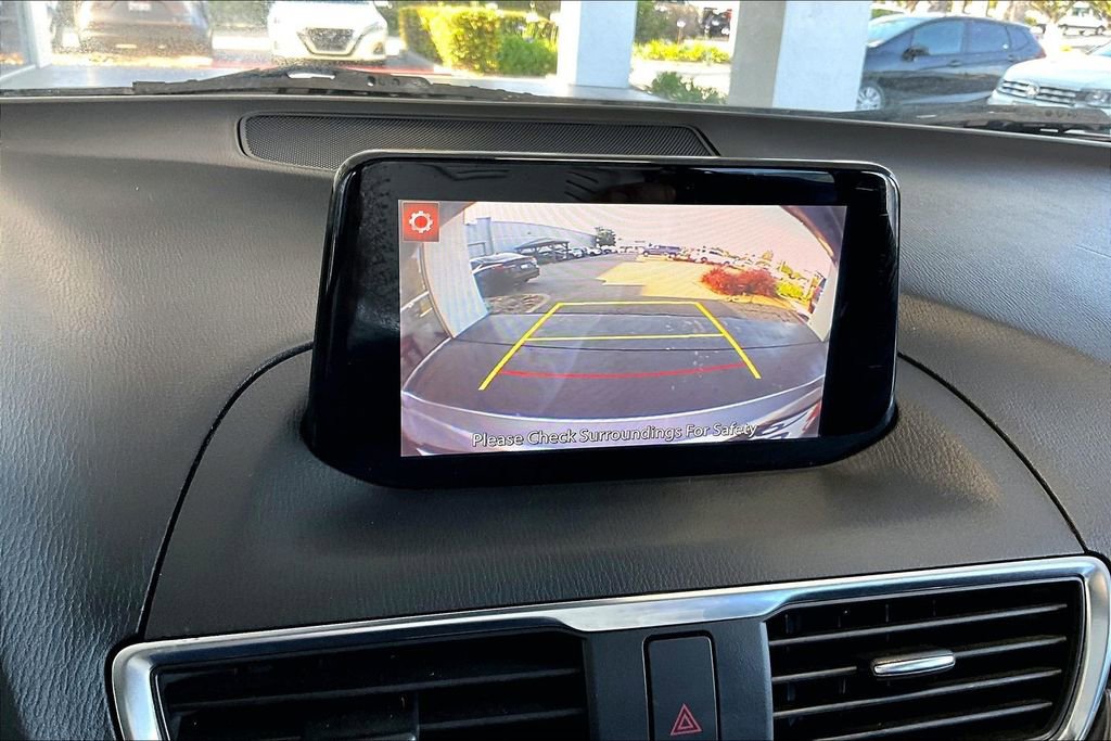 Used 2018 MAZDA MAZDA3 Grand Touring w/ Premium Equipment Package FWD image 14