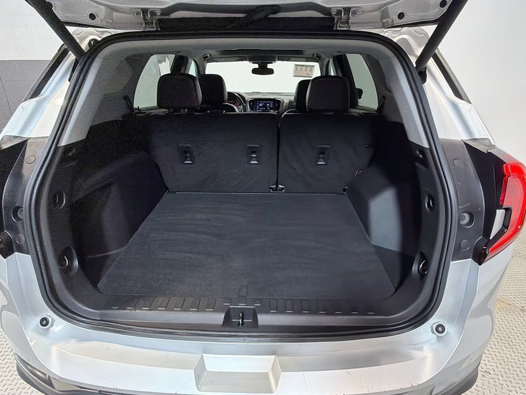 Used 2022 GMC Terrain AT4 w/ GMC Pro Grade Package AWD/4WD image 29