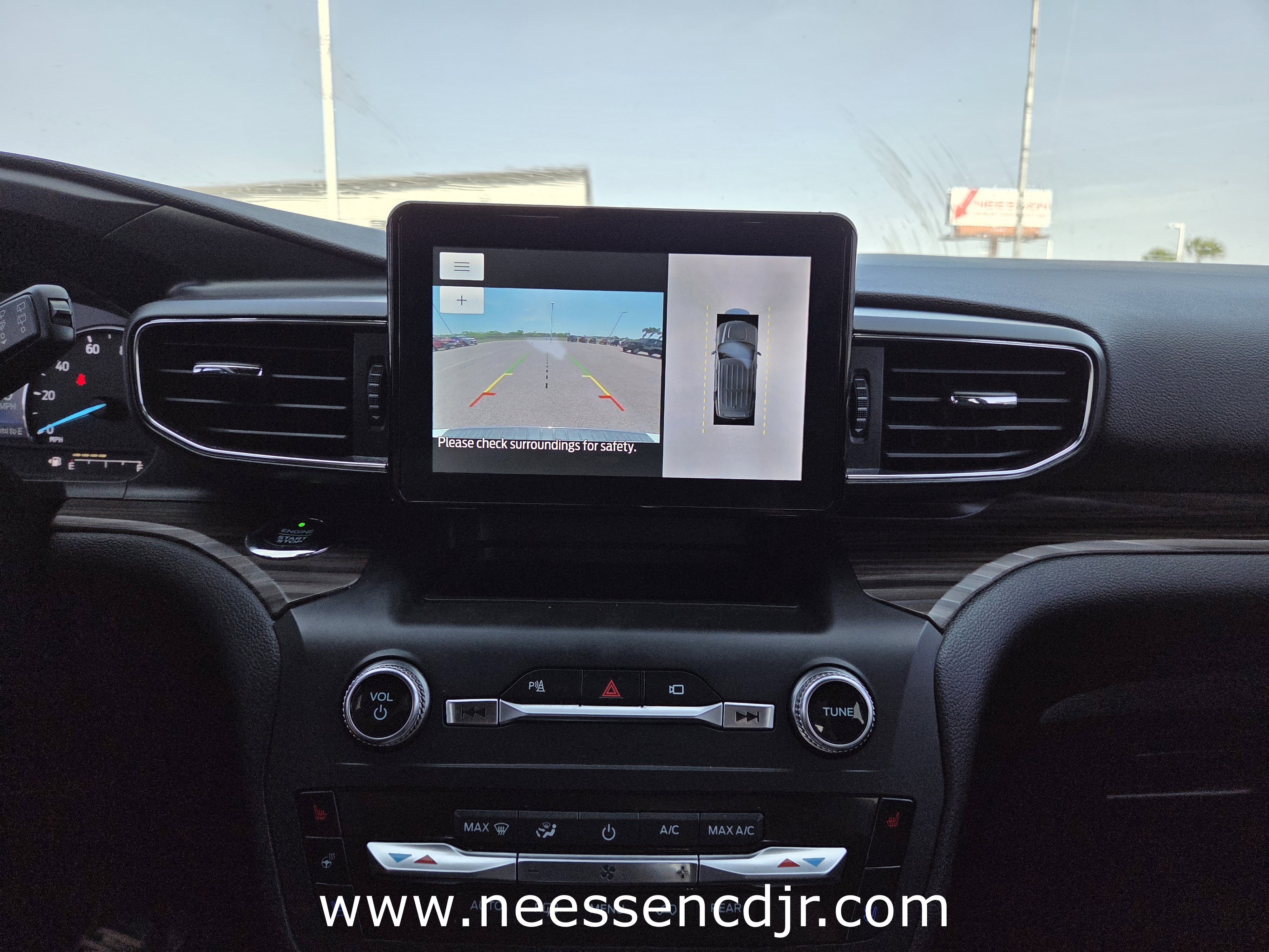 Used 2020 Ford Explorer Limited image 9