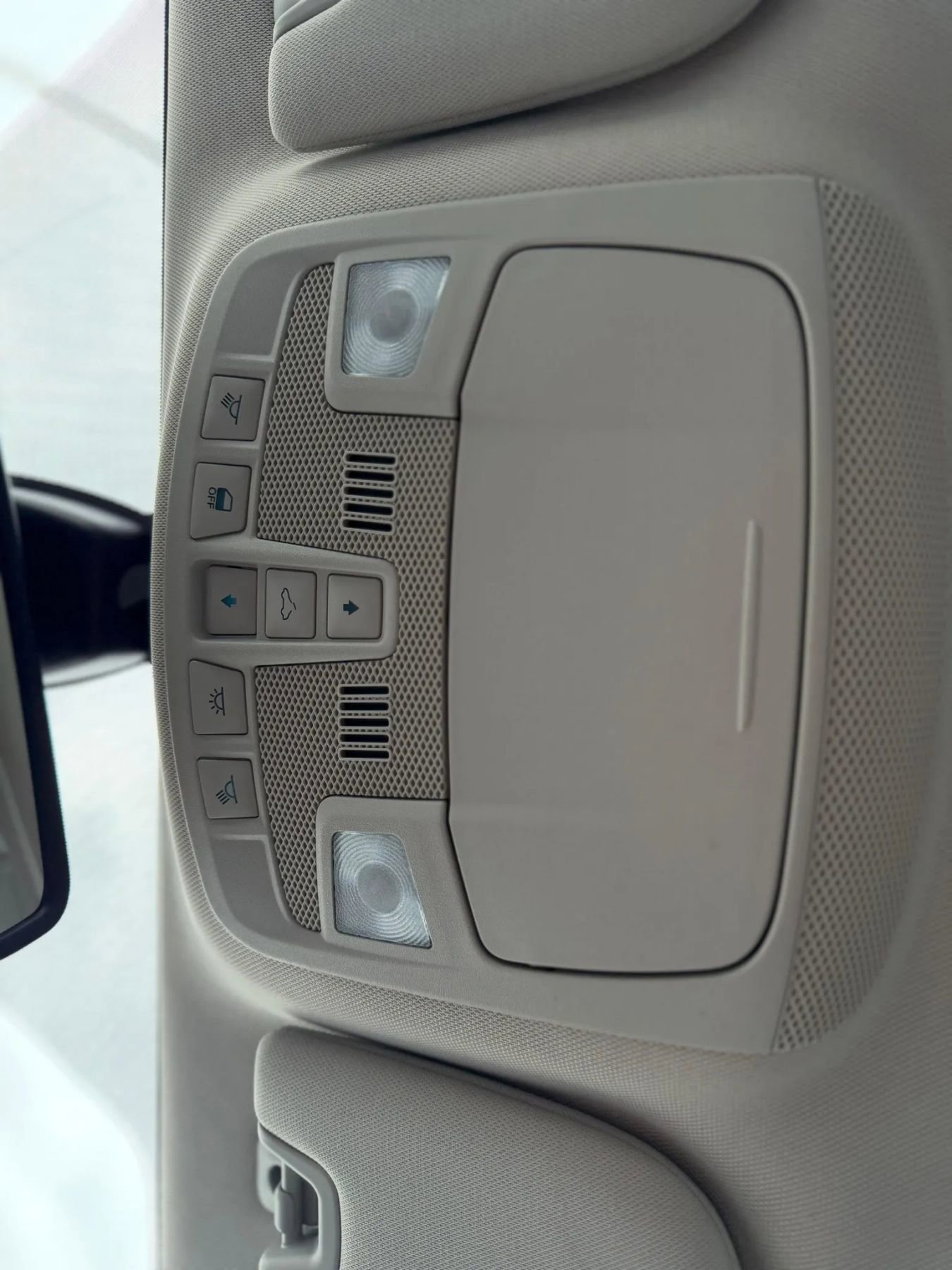 Used 2016 Ford Fusion Energi Titanium w/ Driver Assist Package image 23