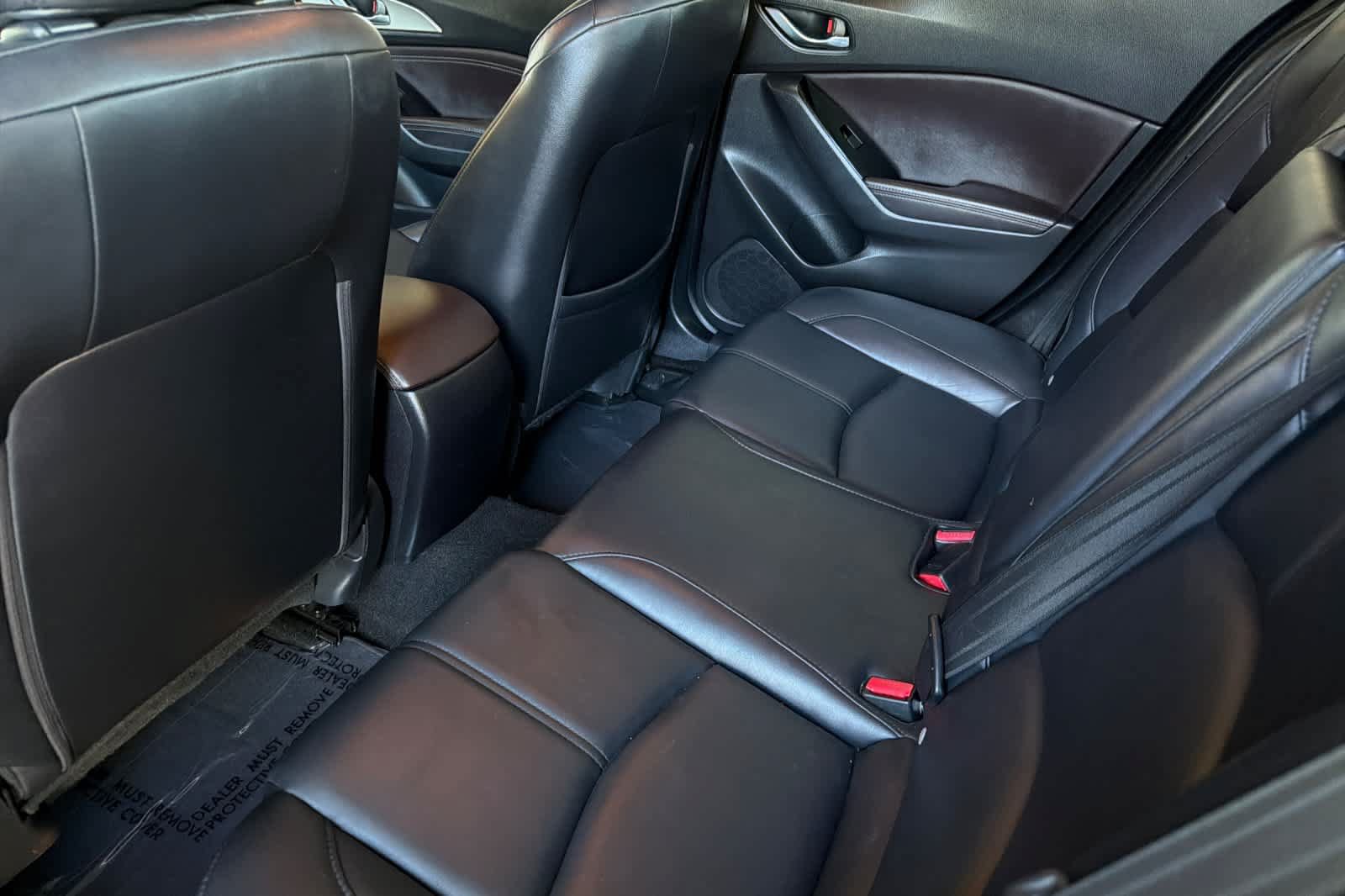 Used 2018 MAZDA MAZDA3 Touring FWD image 4