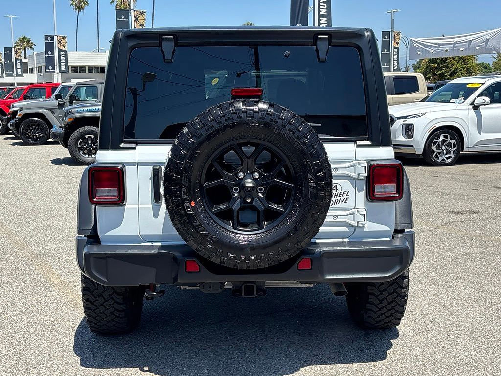 Used 2024 Jeep Wrangler Unlimited Sport AWD/4WD image 5