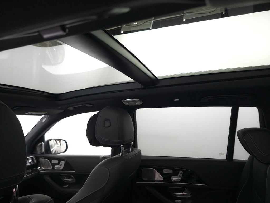 Certified 2025 Mercedes-Benz GLS 450 4MATIC image 26