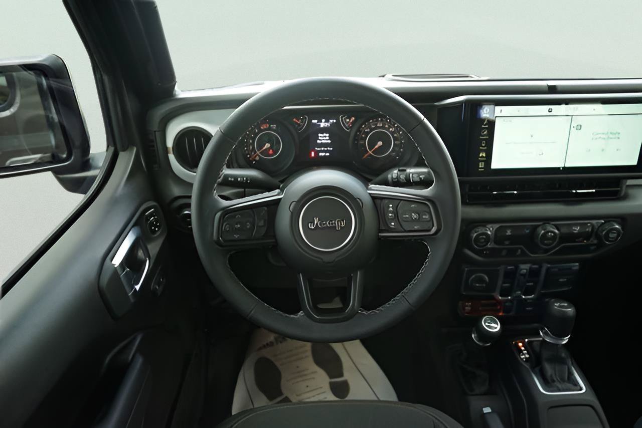 Used 2025 Jeep Wrangler Unlimited Sport AWD/4WD image 21