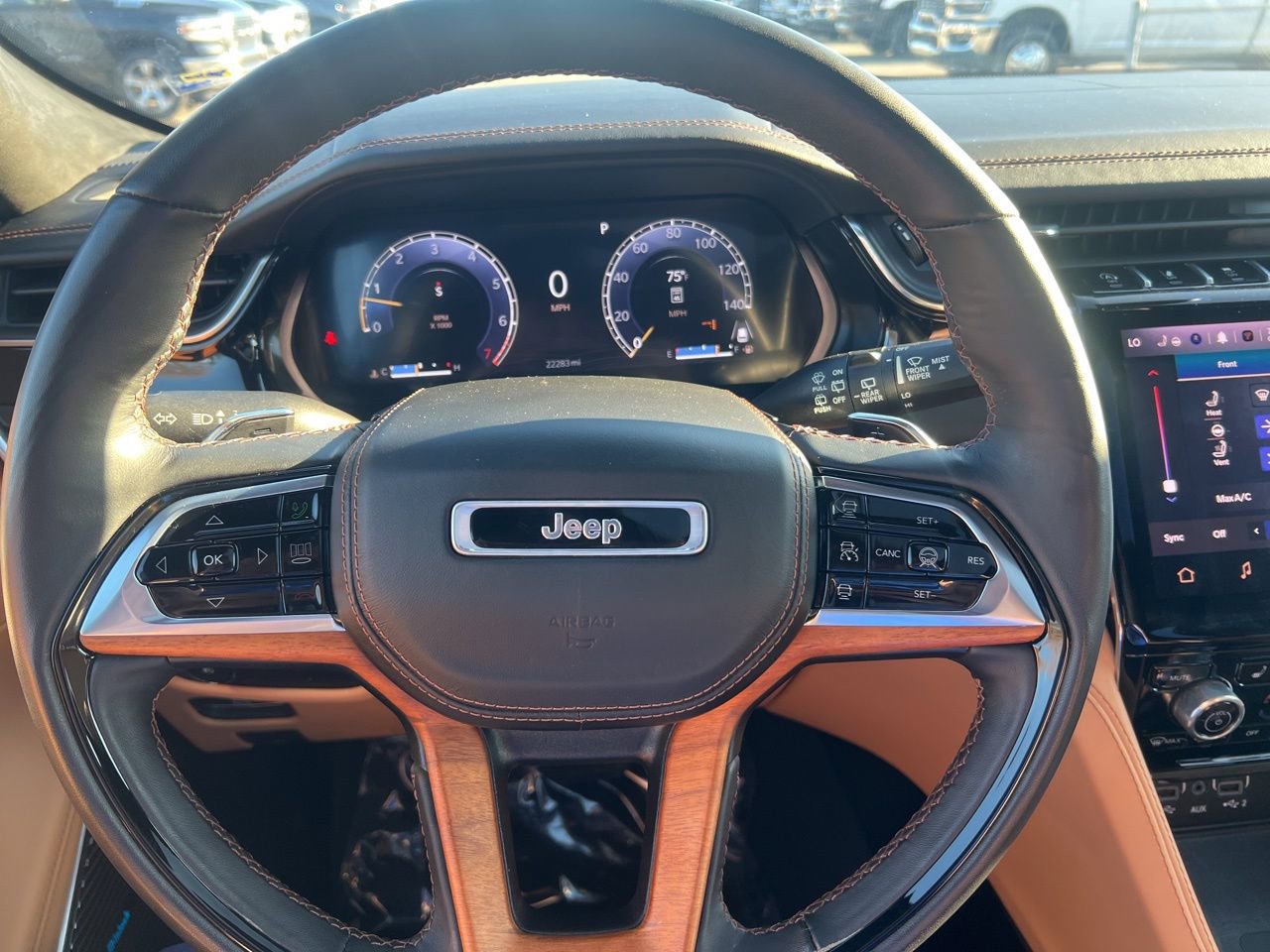 Used 2023 Jeep Grand Cherokee Summit image 29