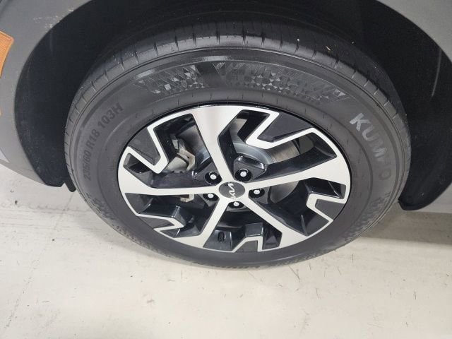 Used 2023 Kia Sportage EX image 38
