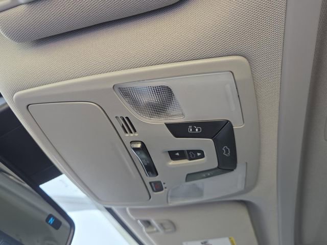 Used 2020 Toyota Sienna XLE image 29