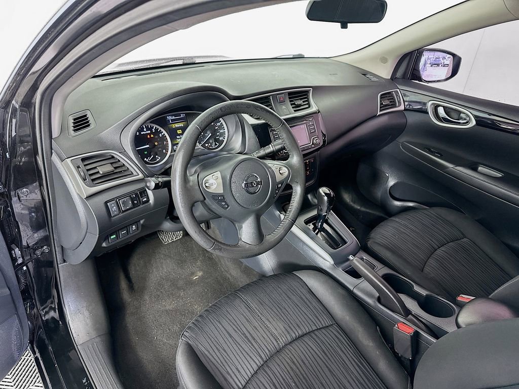 Used 2018 Nissan Sentra SV image 9