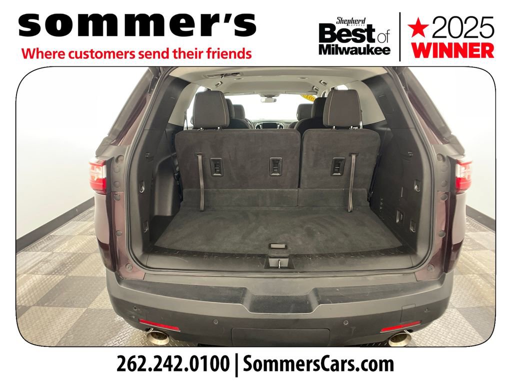 Used 2019 Chevrolet Traverse LT w/ LPO, Black Accent Package image 19