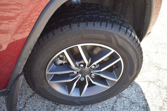 Used 2022 Jeep Grand Cherokee Limited AWD/4WD image 15
